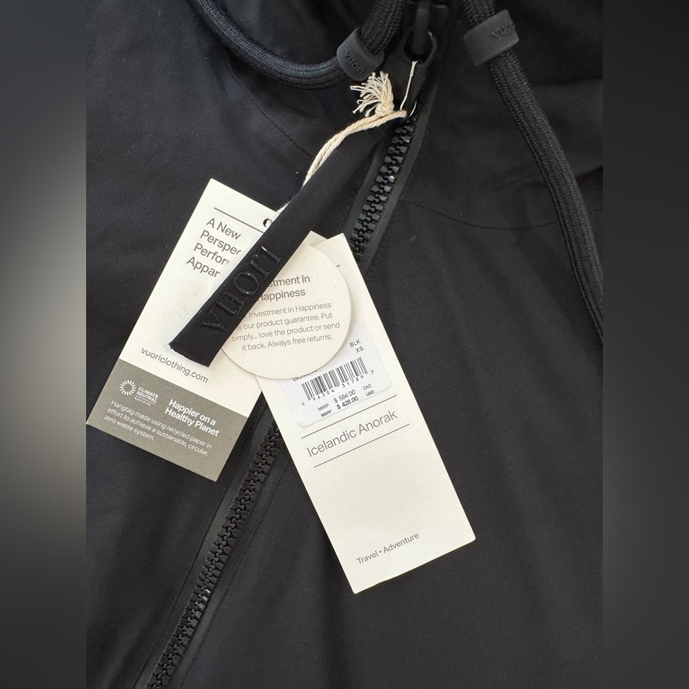 Vuori Women's Black Ski Anorak - Picture 7 of 14